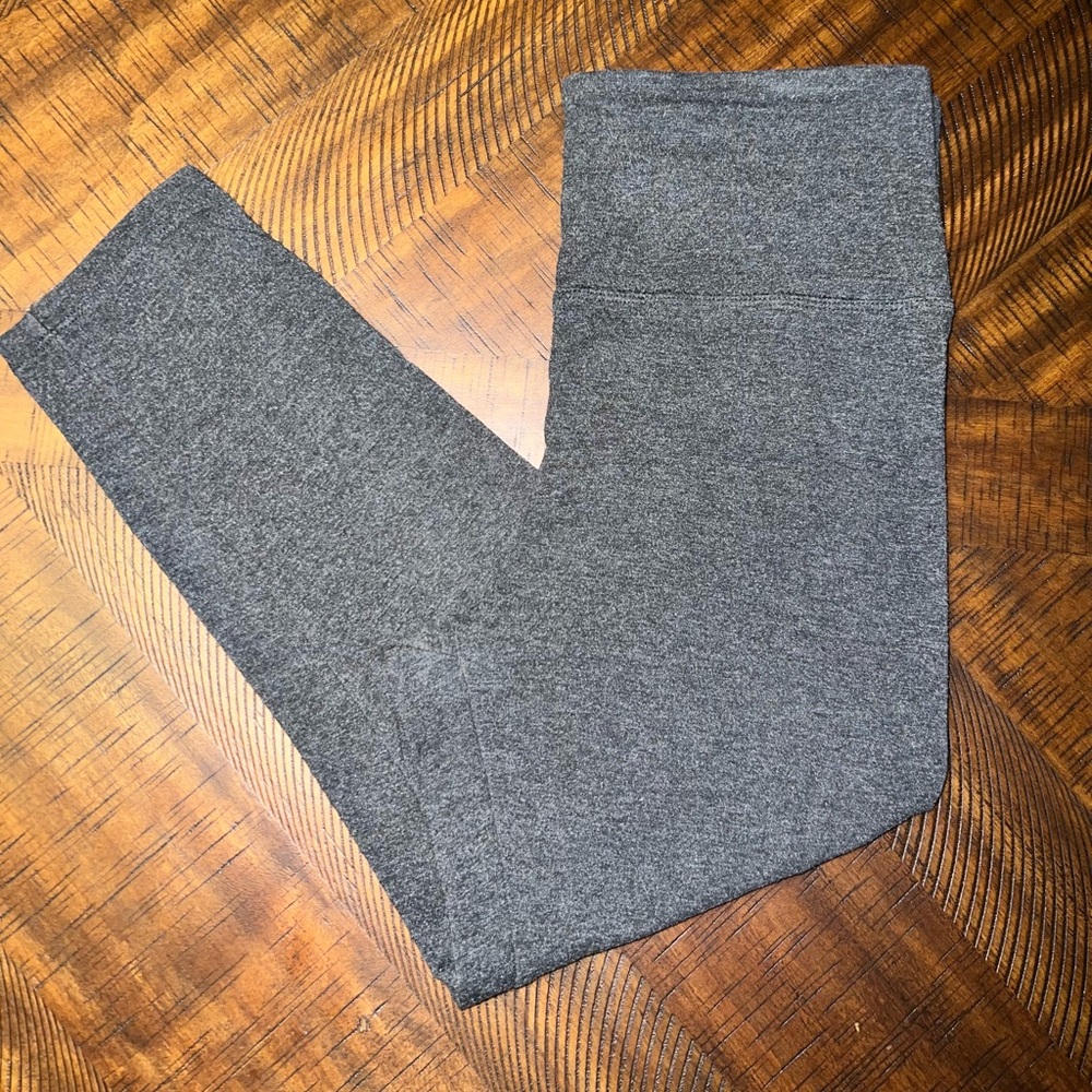 Bally Charcoal Capri Leggings